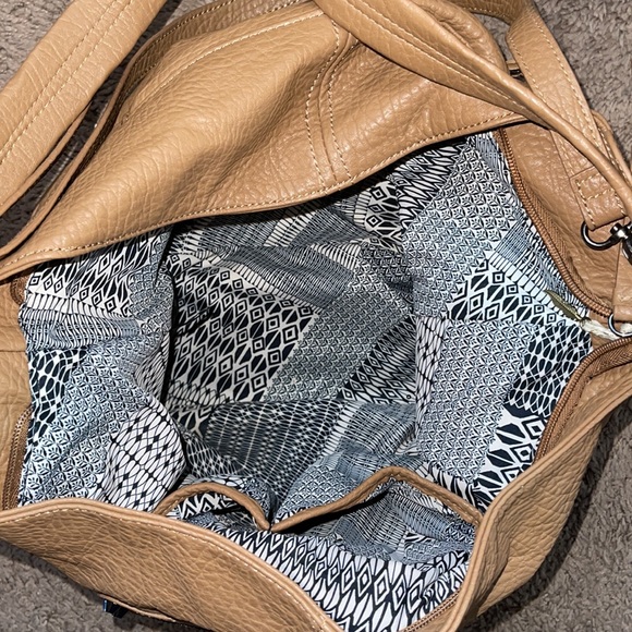 **LIKE BRAND NEW Jessica Simpson Purse** - Picture 7 of 7